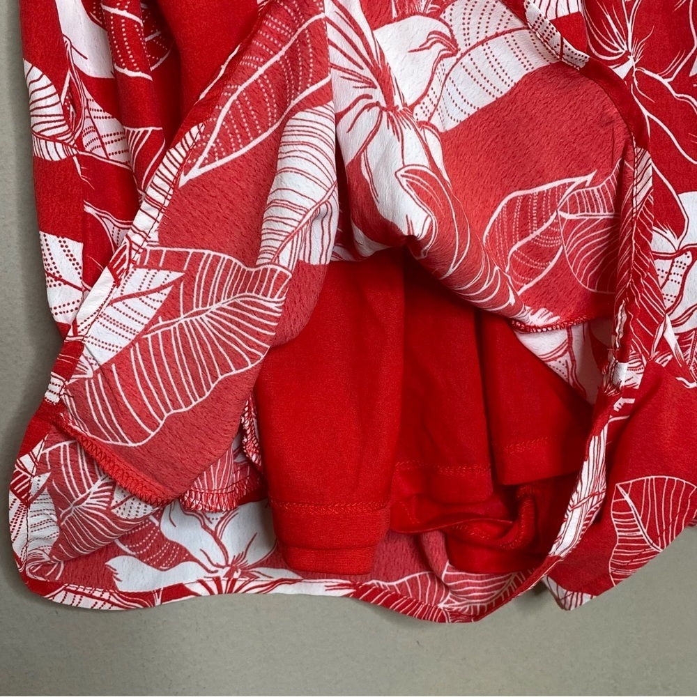 VICI Women’s Halter Floral Romper With Pockets Red Size Small Missing Waist Tie - Picture 8 of 16